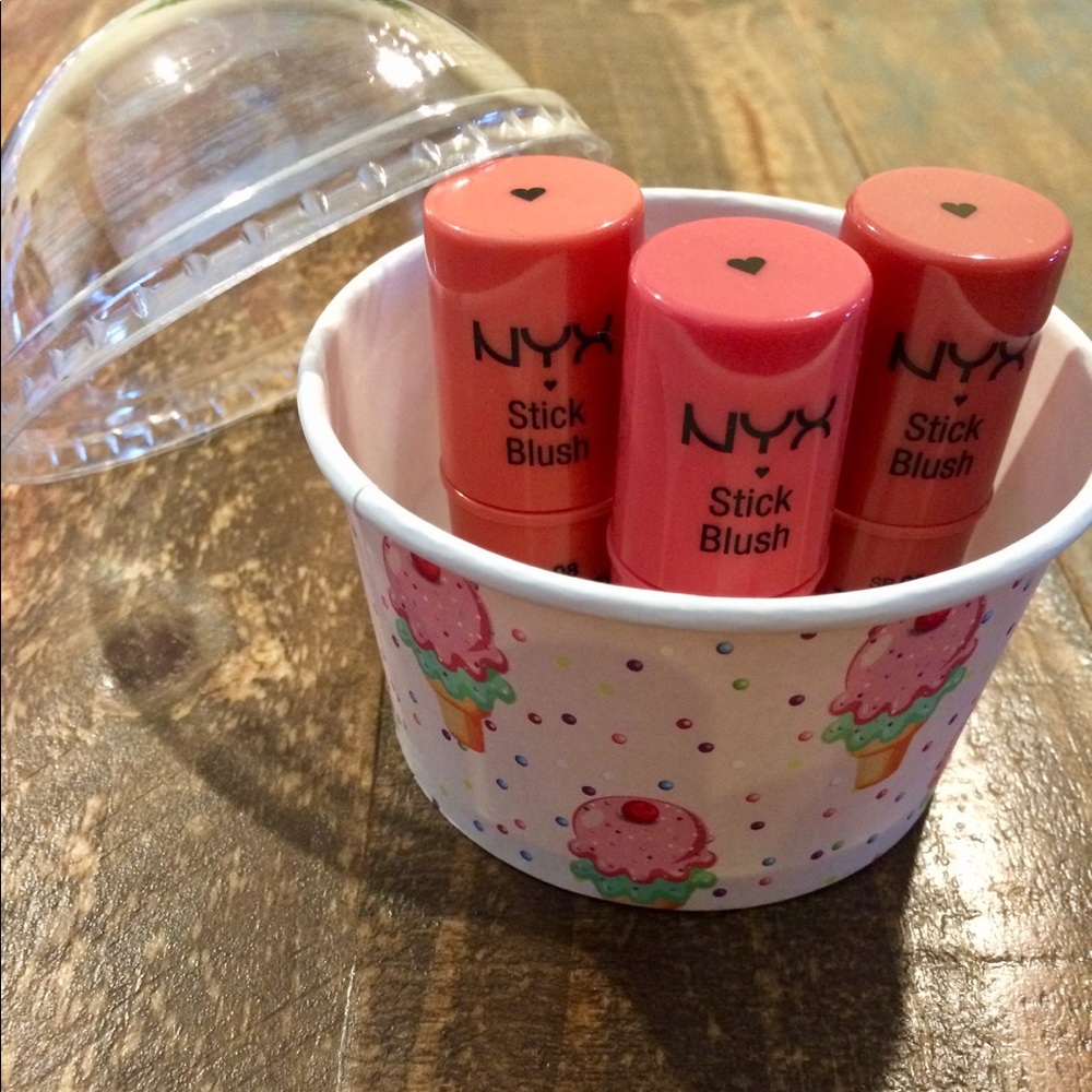 ❌RESERVED/SOLD❌NYX Stick Blush Set